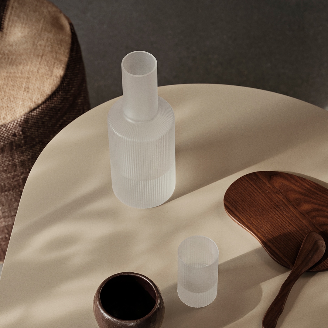 【フロスト：国内在庫あり】ferm LIVING (ファームリビング) Ripple Carafe (リップル カラフェ) クリア/スモークグレー/フロスト 北欧/インテリア/日本正規代理店品