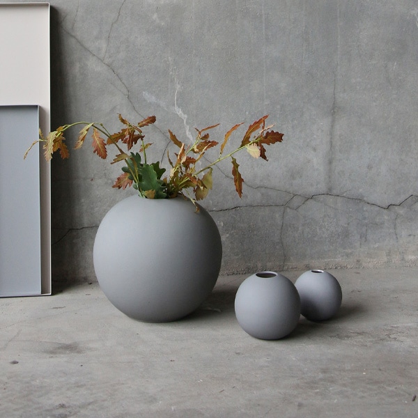 Cooee Design (クーイーデザイン) Ball Vase (ボールベース) 10cm ホワイト/サンド/ブラッシュ/グレー/ブラック 北欧/インテリア/花瓶/日本正規代理店品【送料無料キャンペーン】