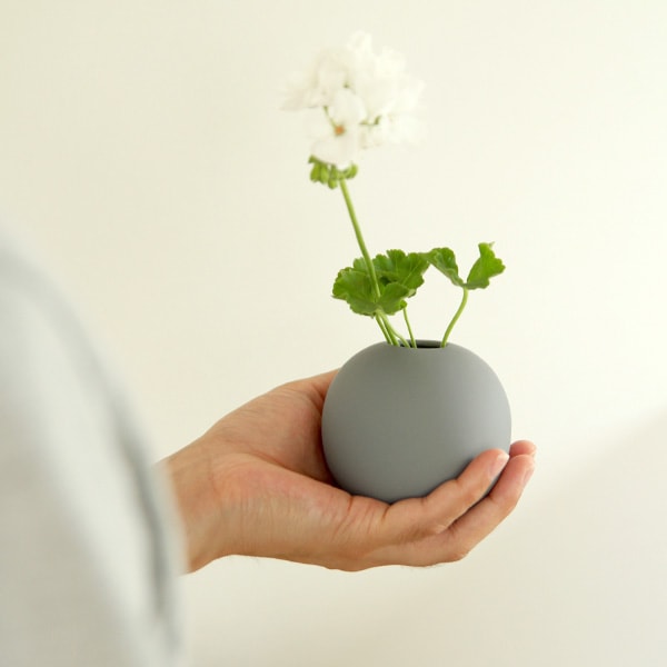 Cooee Design (クーイーデザイン) Ball Vase (ボールベース) 8cm ホワイト/サンド/ブラッシュ/グレー/ブラック 北欧/インテリア/花瓶/日本正規代理店品【送料無料キャンペーン】